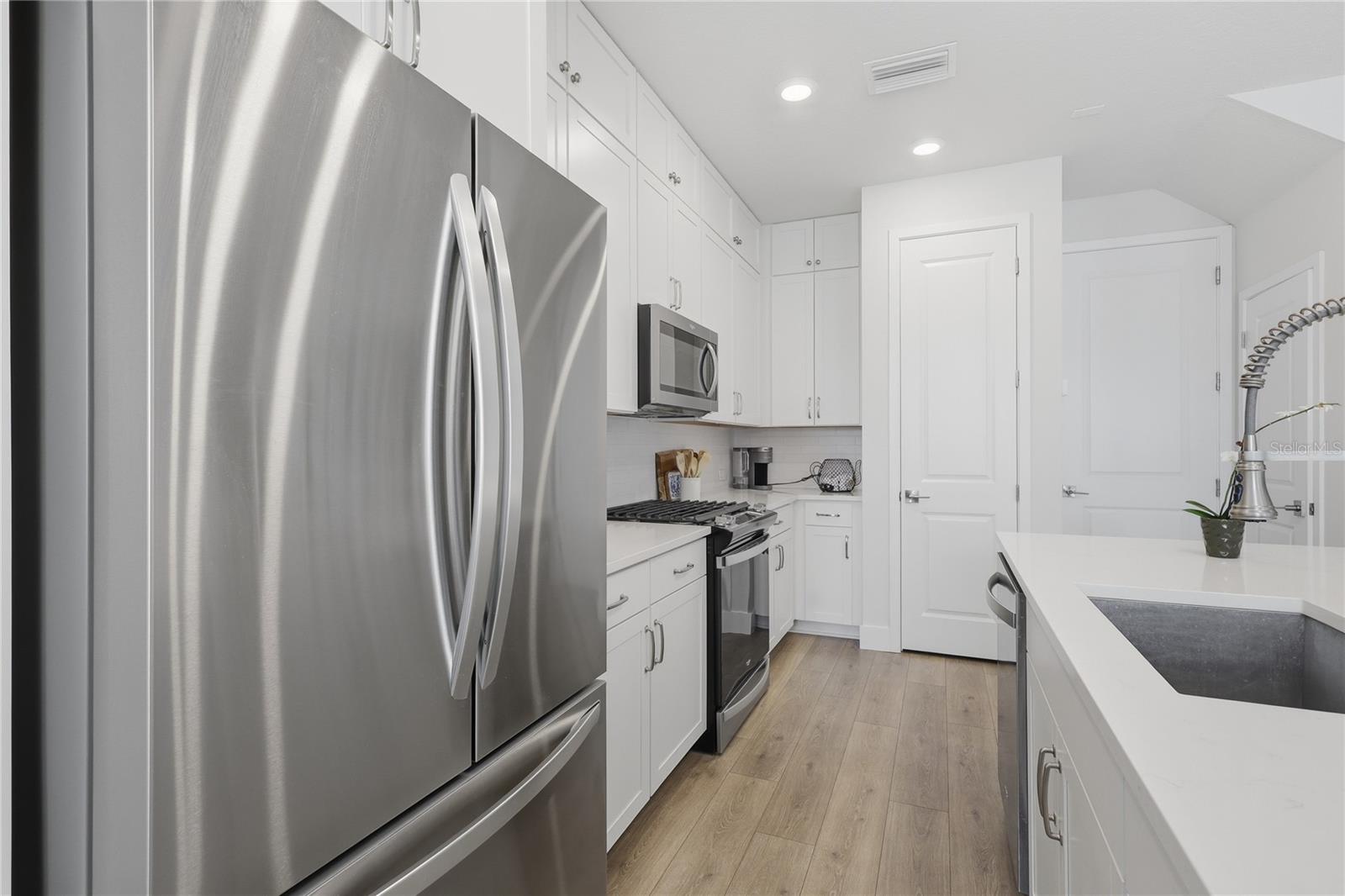 7221 SUTTON LN, SARASOTA, FL, 34240