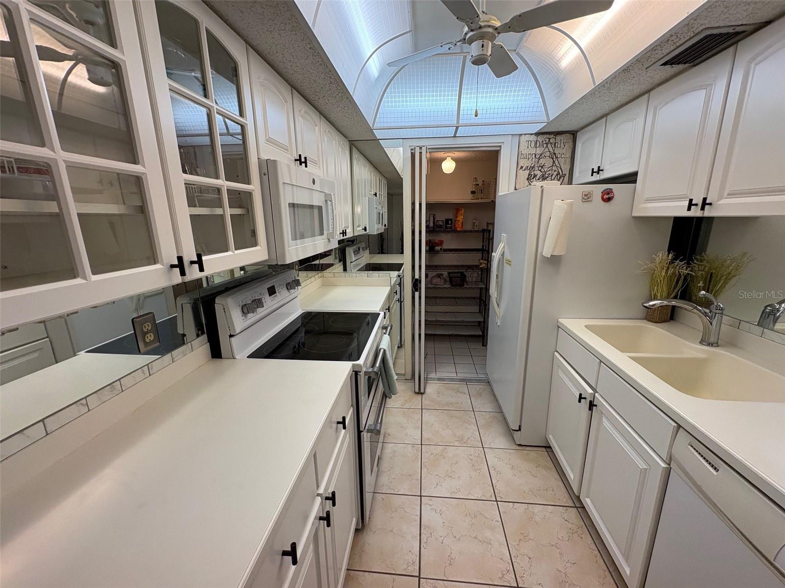 6114 43RD ST W #104E, BRADENTON, FL, 34210