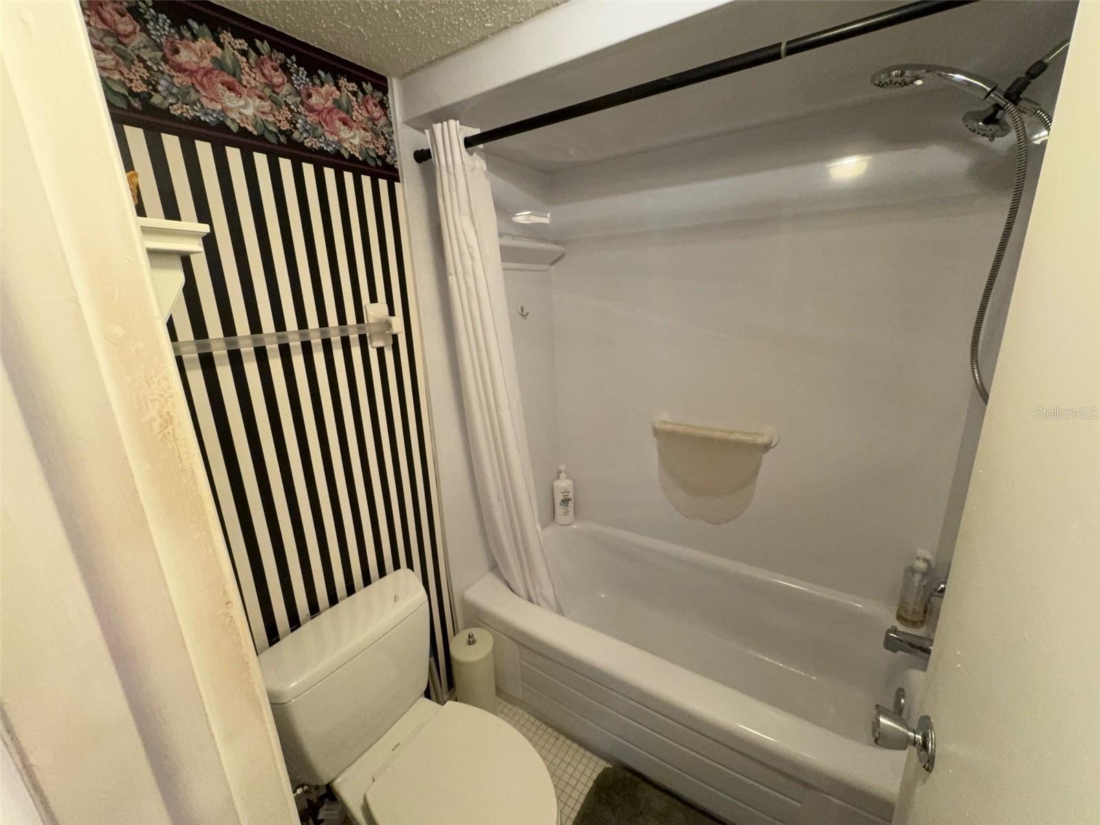 6114 43RD ST W #104E, BRADENTON, FL, 34210