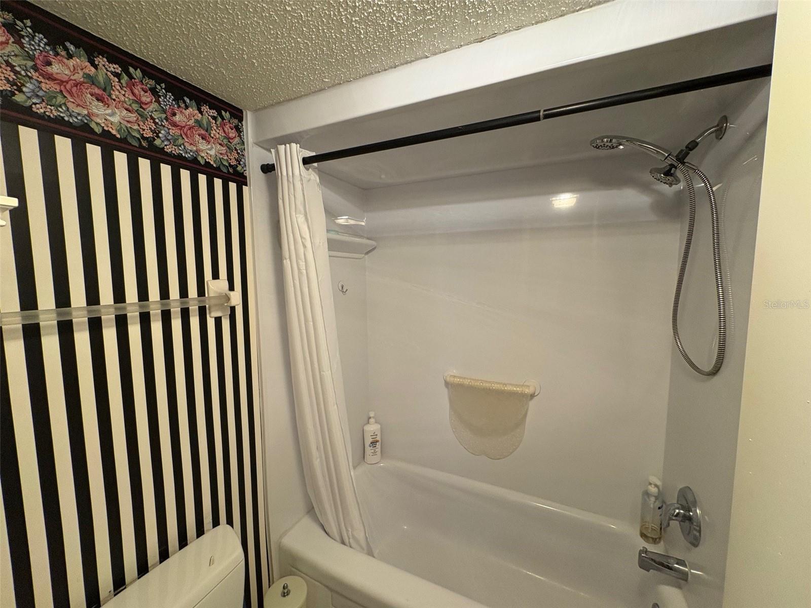 6114 43RD ST W #104E, BRADENTON, FL, 34210