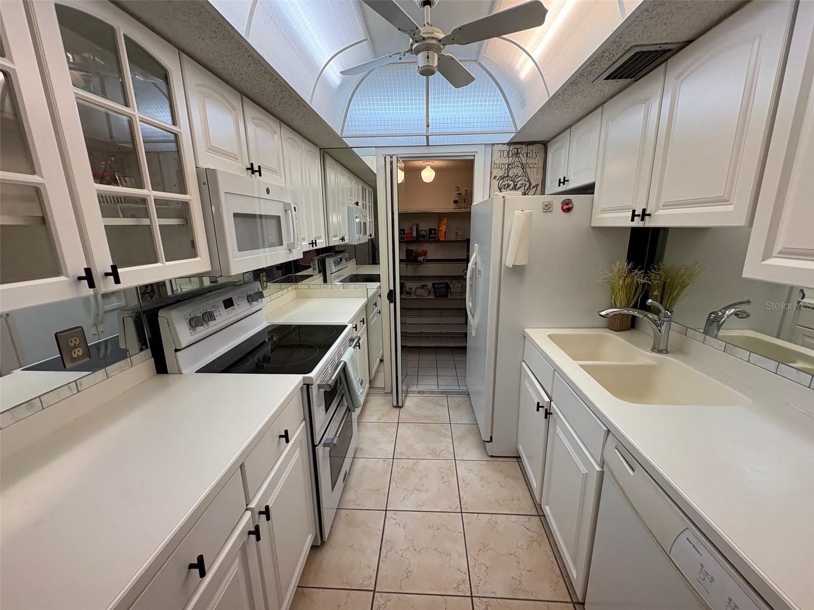 6114 43RD ST W #104E, BRADENTON, FL, 34210