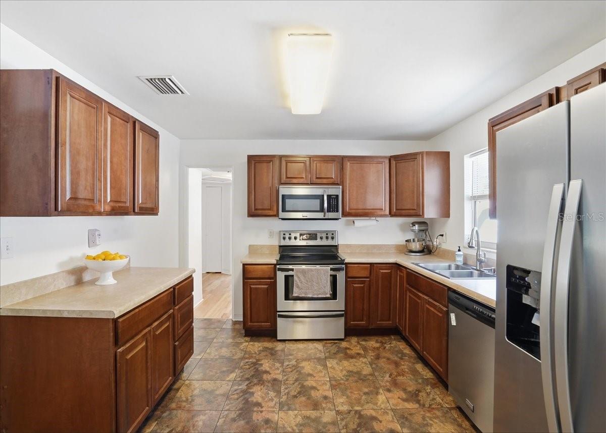 3337 16TH ST N, ST PETERSBURG, FL, 33704