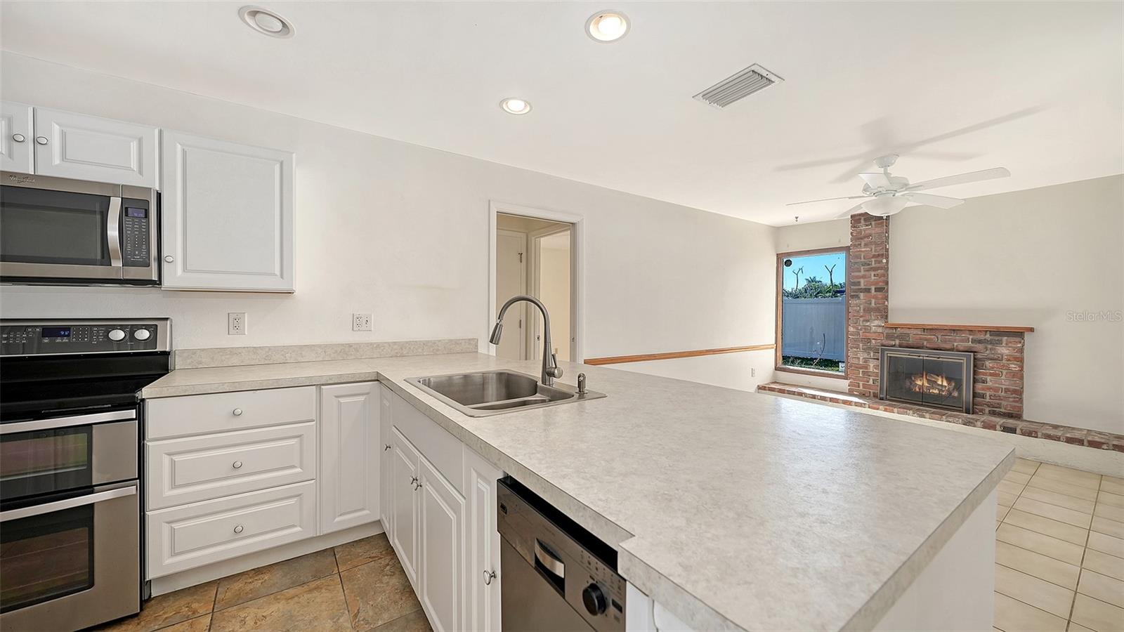 1844 OAK VIEW DR, SARASOTA, FL, 34232