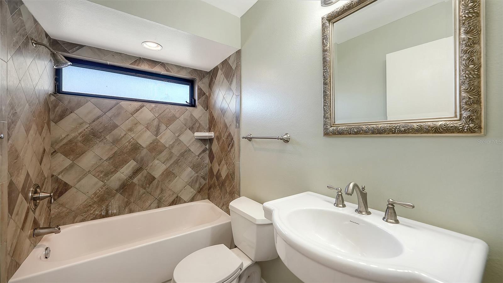 1844 OAK VIEW DR, SARASOTA, FL, 34232