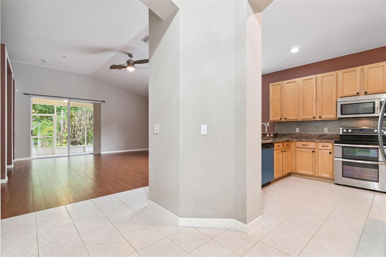 2221 CYPRESS TRACE CIR, ORLANDO, FL, 32825