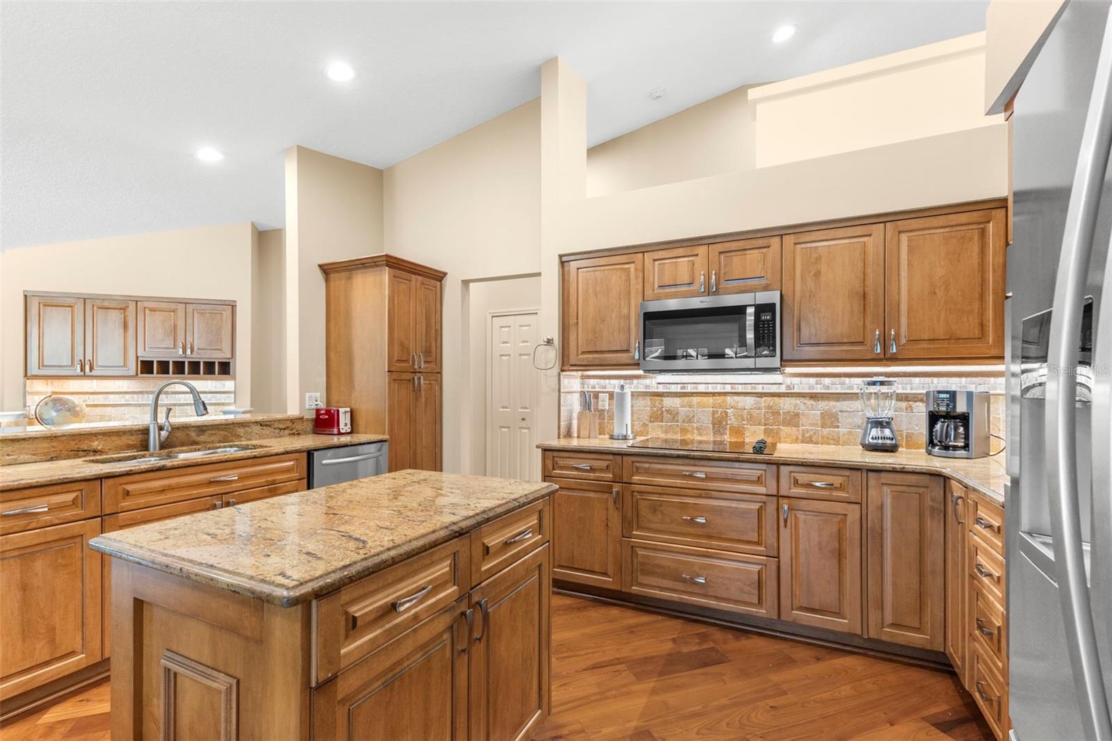 2686 SCOBEE DR, PALM HARBOR, FL, 34683