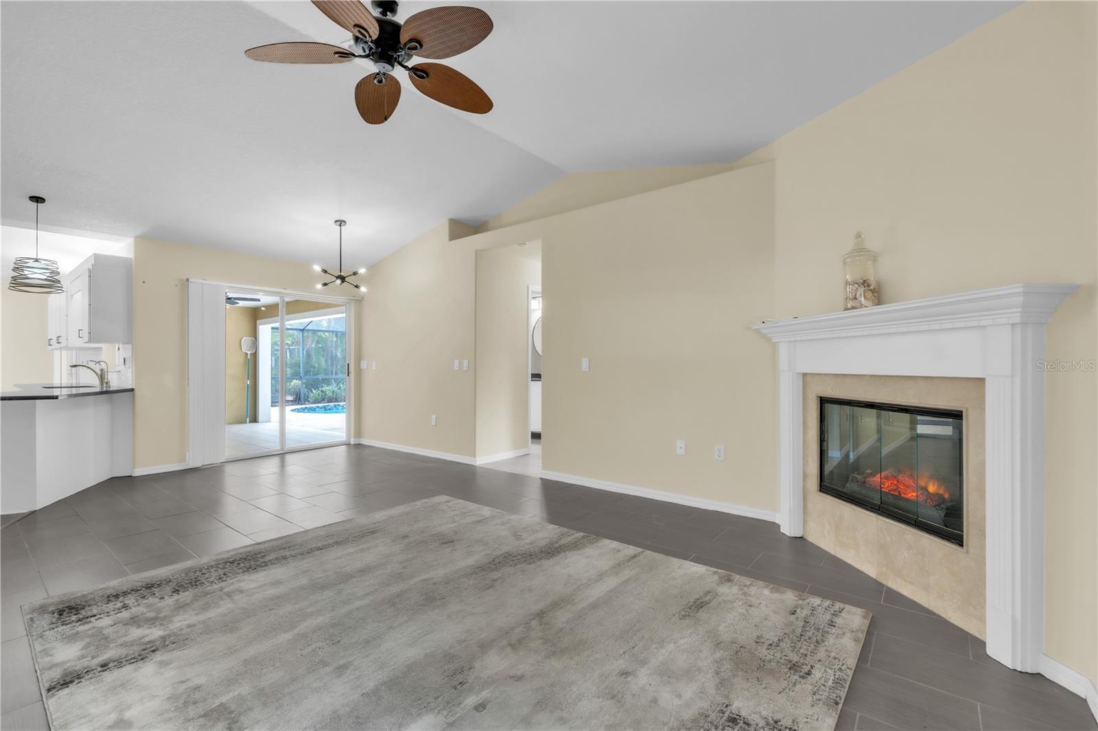 2114 49TH AVE E, BRADENTON, FL, 34203