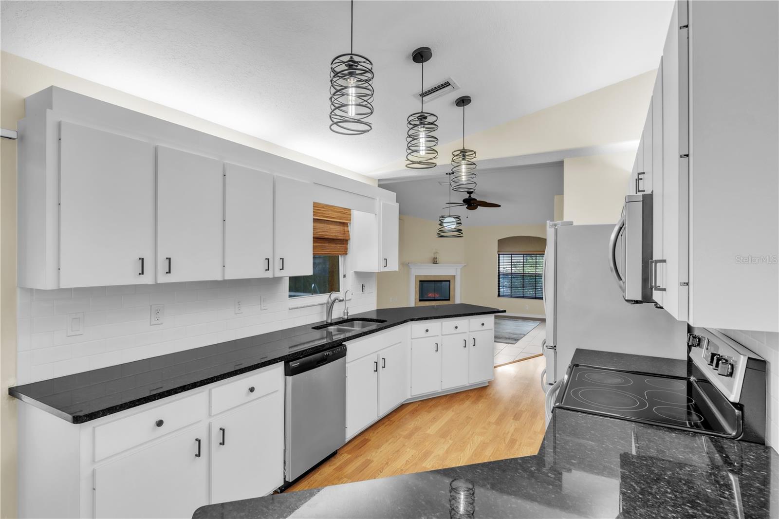 2114 49TH AVE E, BRADENTON, FL, 34203