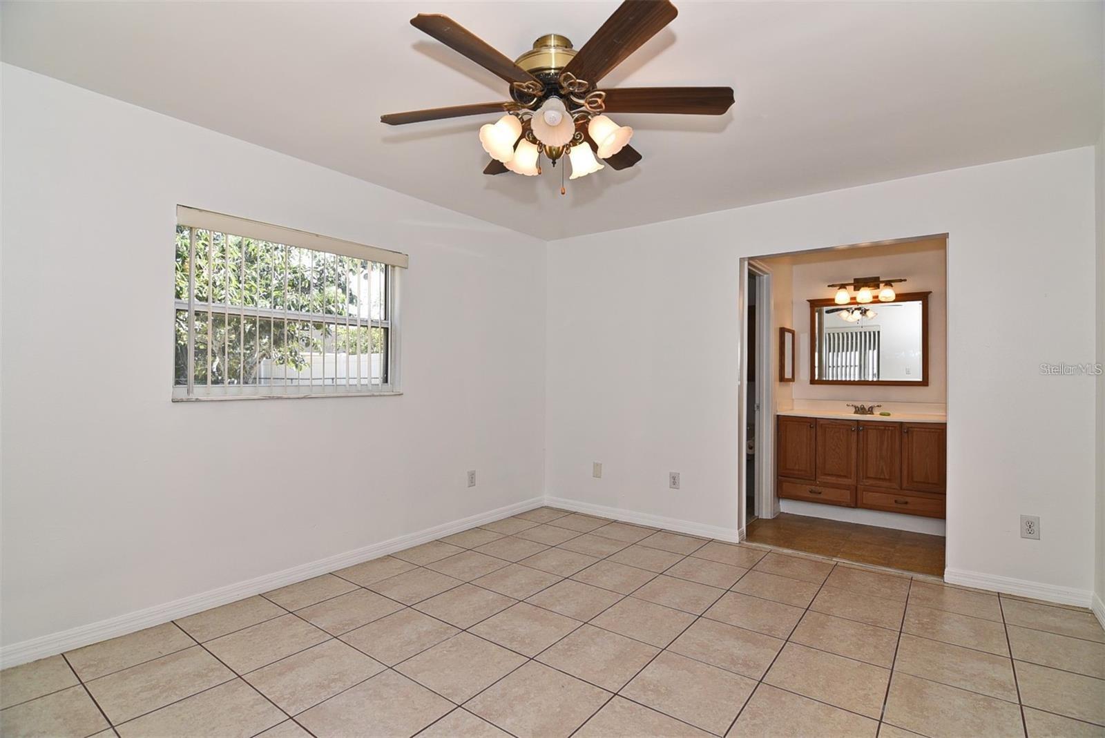 736 TRAFALGAR ST, DELTONA, FL, 32725