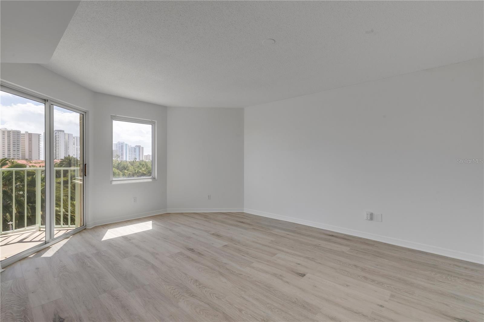 4 OCEANS WEST BLVD #402A, DAYTONA BEACH, FL, 32118