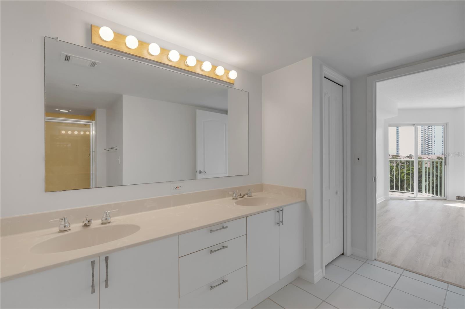 4 OCEANS WEST BLVD #402A, DAYTONA BEACH, FL, 32118
