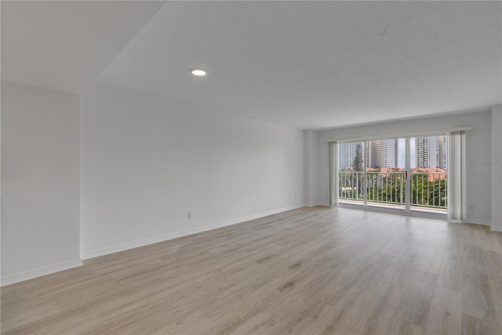 4 OCEANS WEST BLVD #402A, DAYTONA BEACH, FL, 32118
