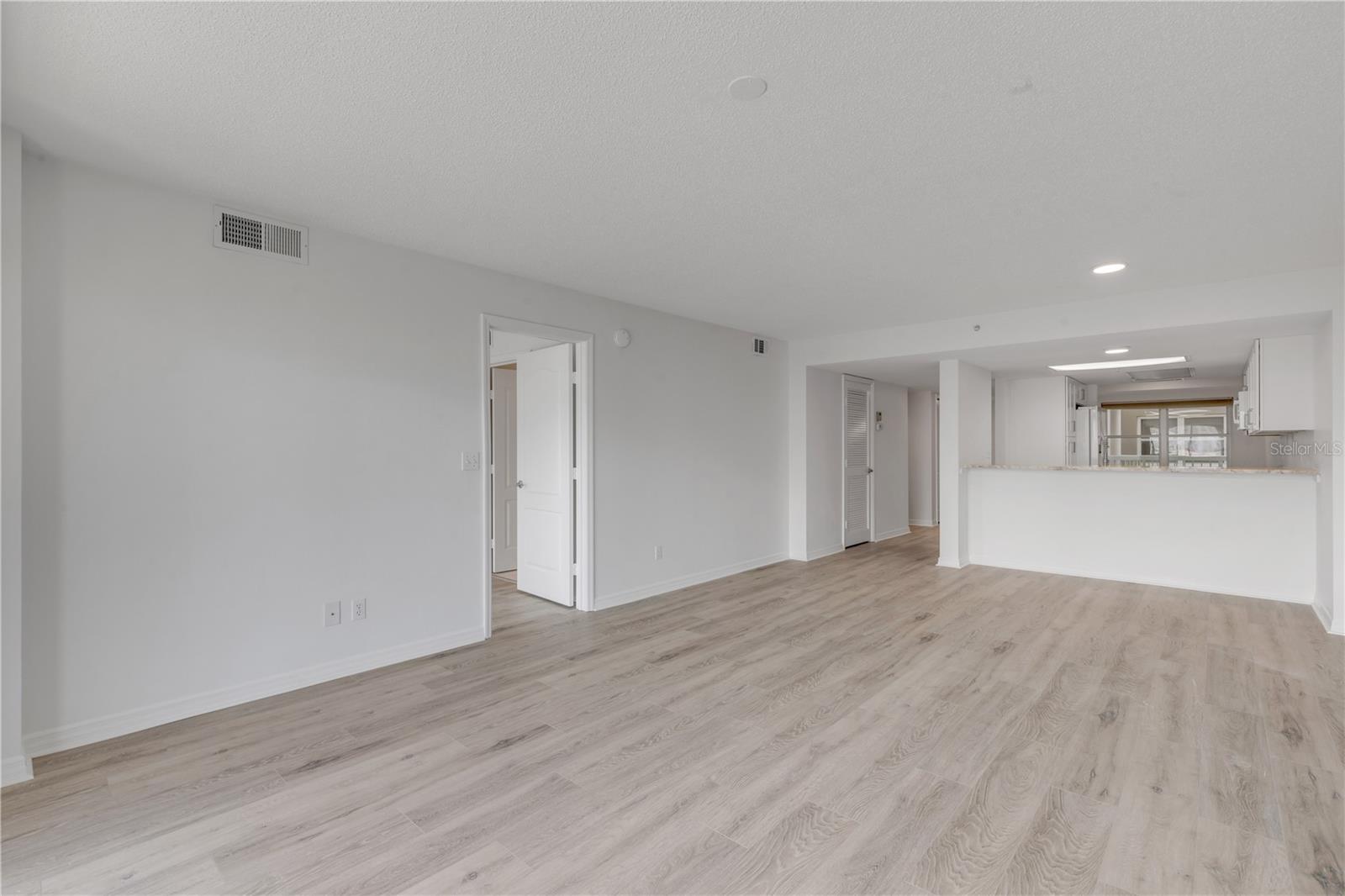 4 OCEANS WEST BLVD #402A, DAYTONA BEACH, FL, 32118