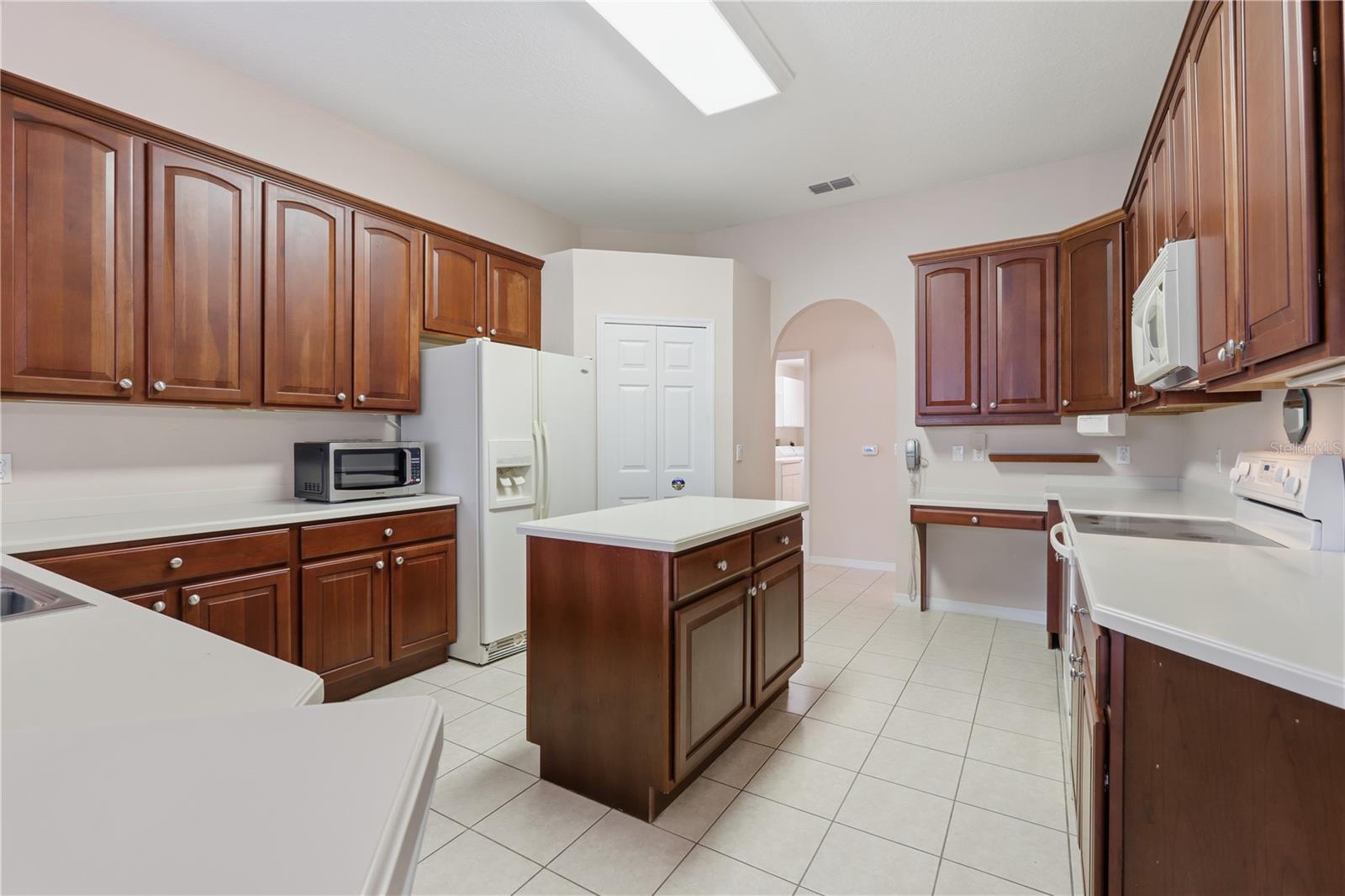 1014 MARJORIE RAWLINGS DR, DELAND, FL, 32720