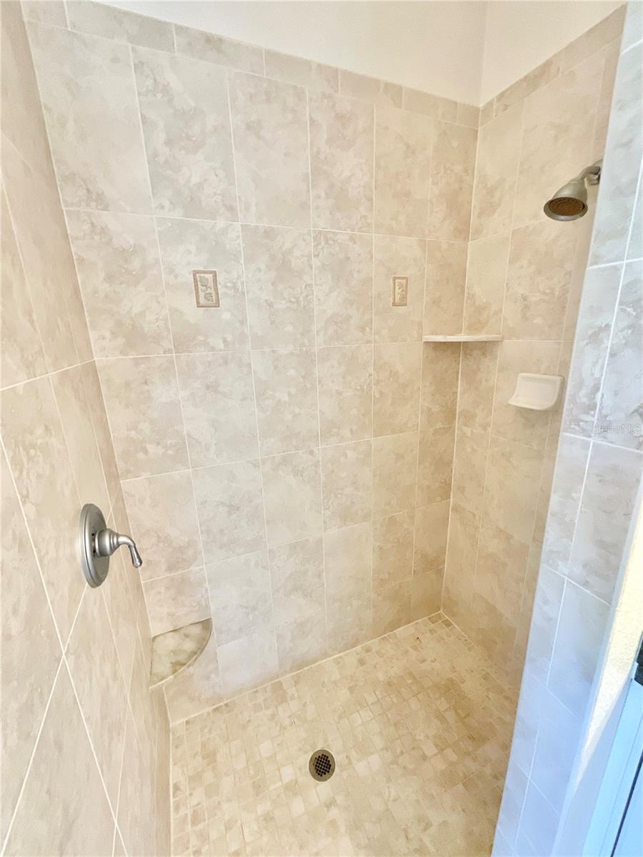 1828 OSPREY LN, LUTZ, FL, 33549