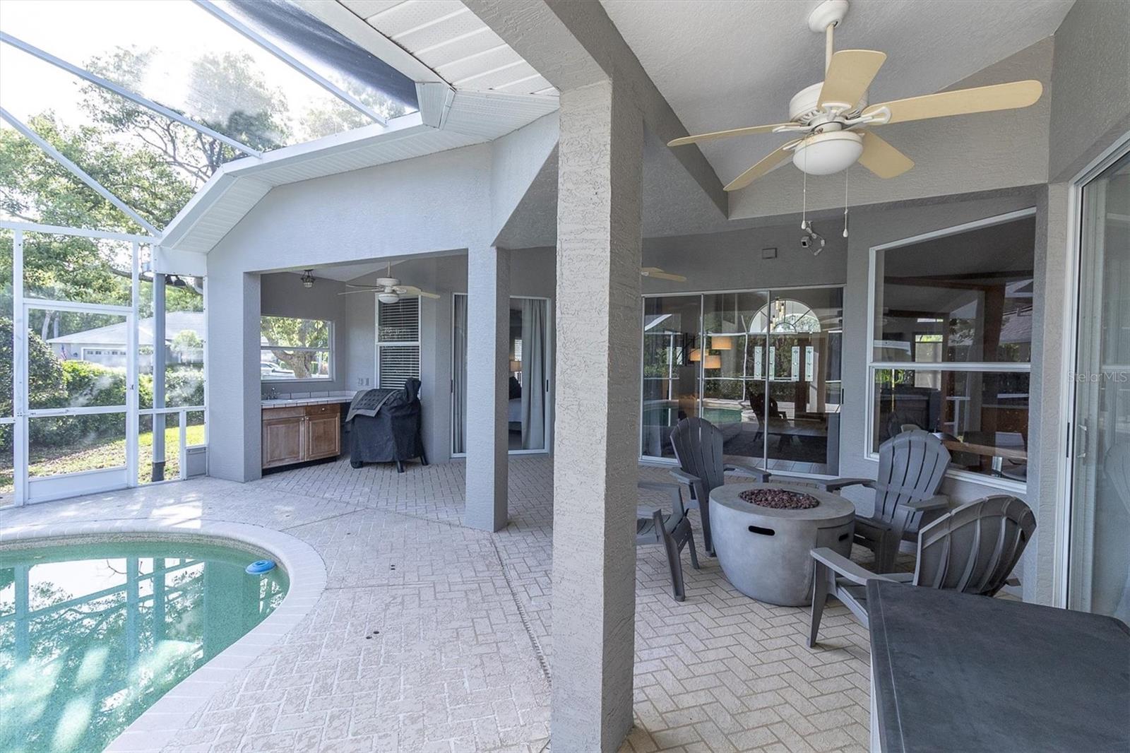 Covered Lanai - Outdoor Sink/ktichen Area