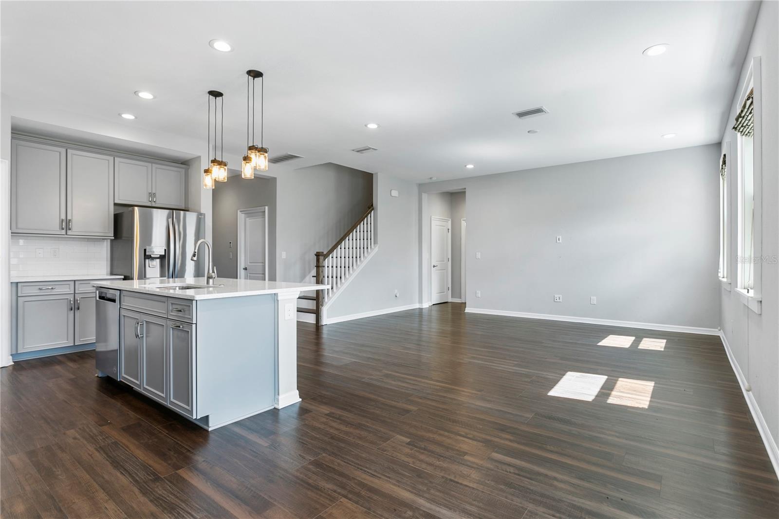 1221 MONTGOMERY BELL RD, WESLEY CHAPEL, FL, 33543
