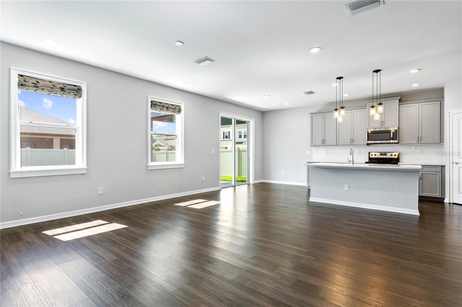 1221 MONTGOMERY BELL RD, WESLEY CHAPEL, FL, 33543