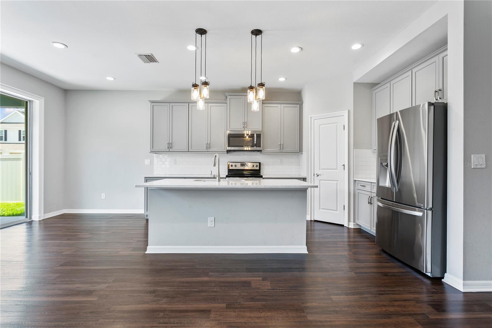 1221 MONTGOMERY BELL RD, WESLEY CHAPEL, FL, 33543