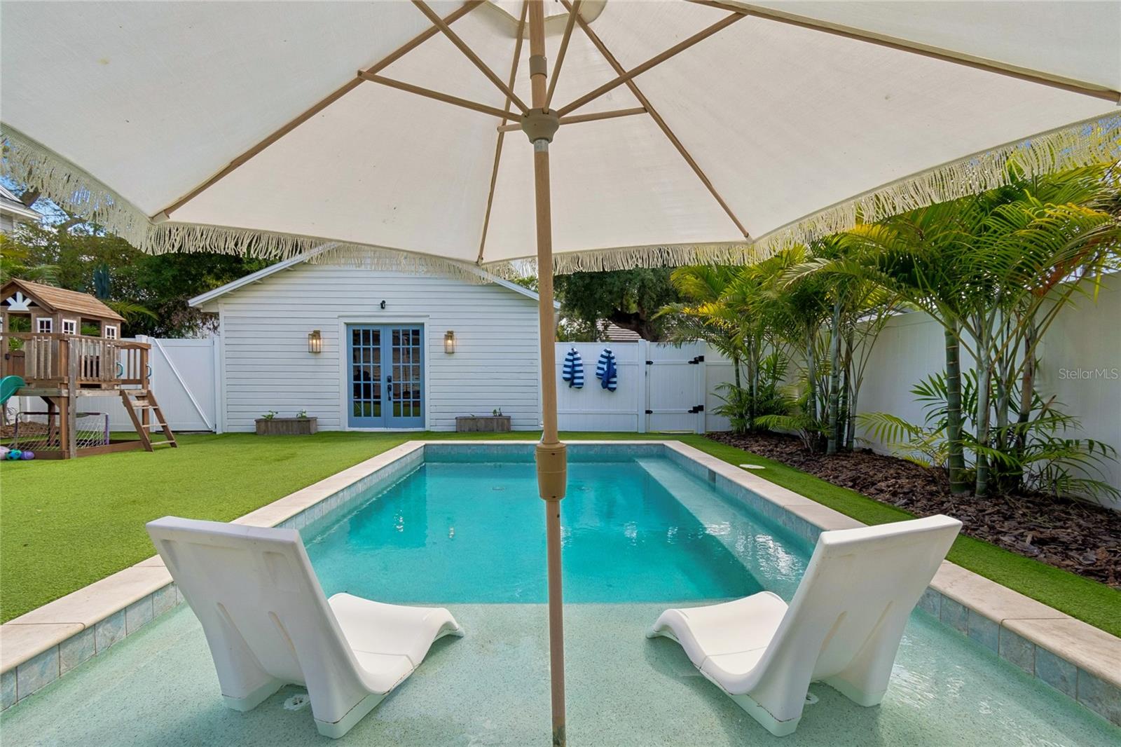 1126 16TH AVE N, ST PETERSBURG, FL, 33704