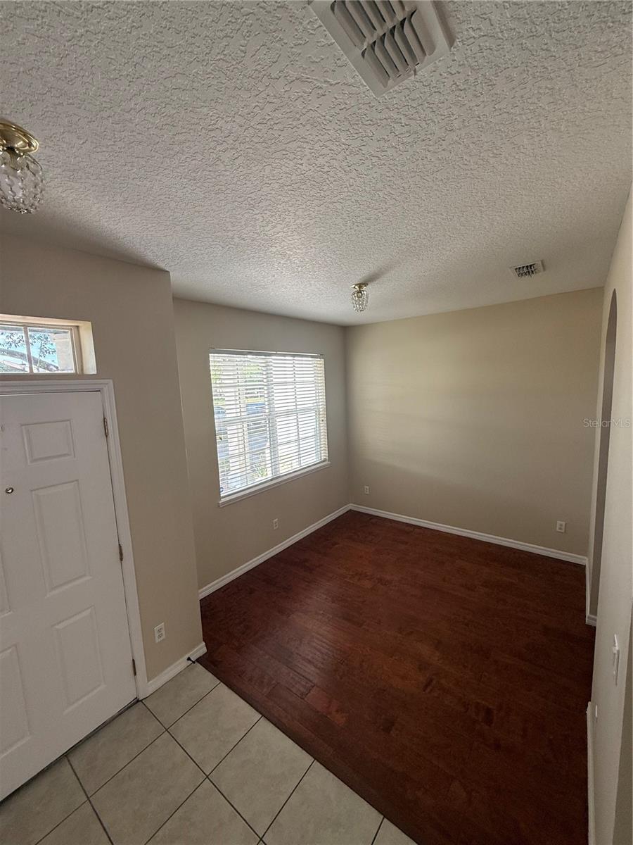 2215 J LAWSON BLVD, ORLANDO, FL, 32824