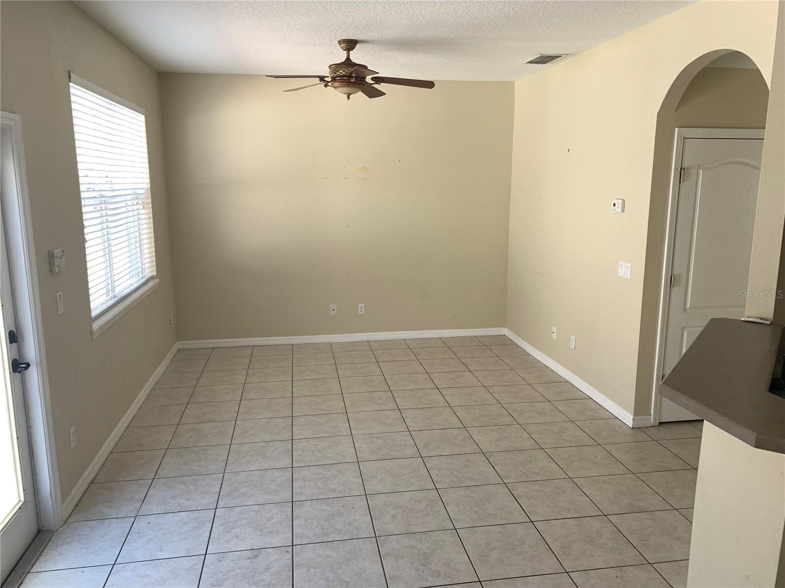 2215 J LAWSON BLVD, ORLANDO, FL, 32824