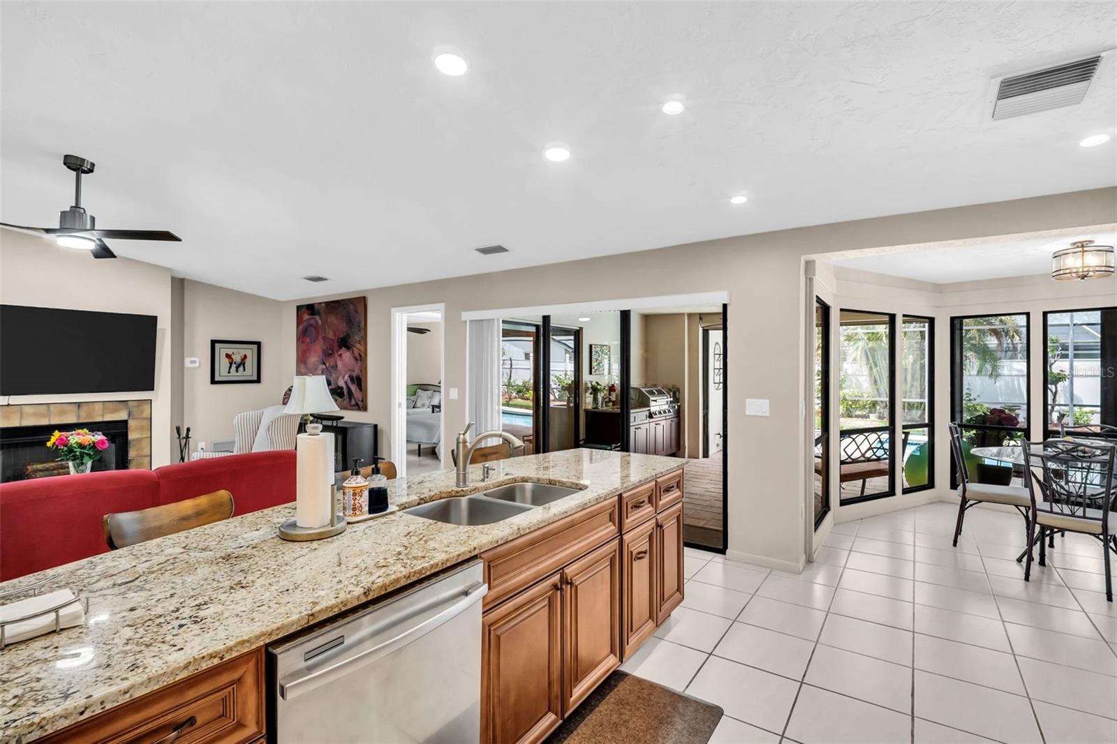 1504 RIDGE TOP WAY, CLEARWATER, FL, 33765