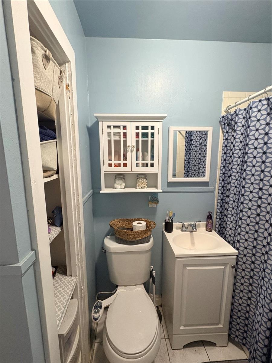 1002 OAKHILL ST, LAKELAND, FL, 33815