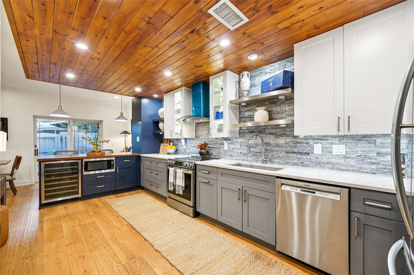 2507 CROWDER LN #2507, TAMPA, FL, 33629