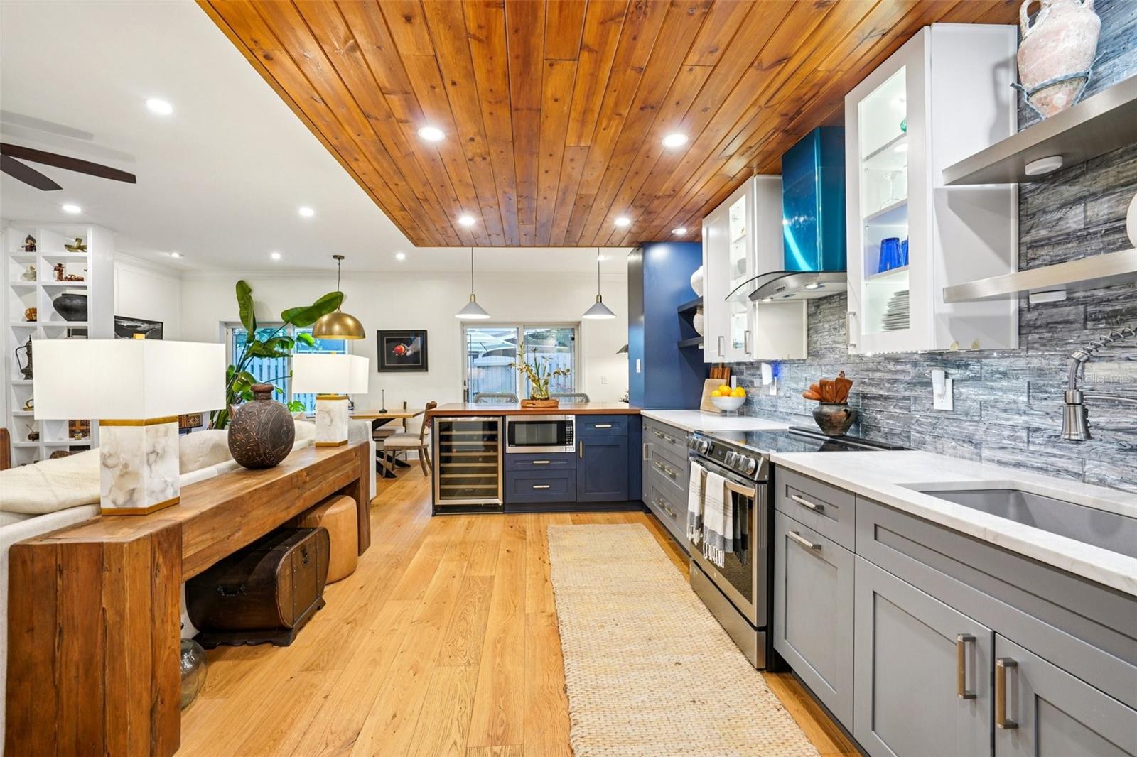 2507 CROWDER LN #2507, TAMPA, FL, 33629