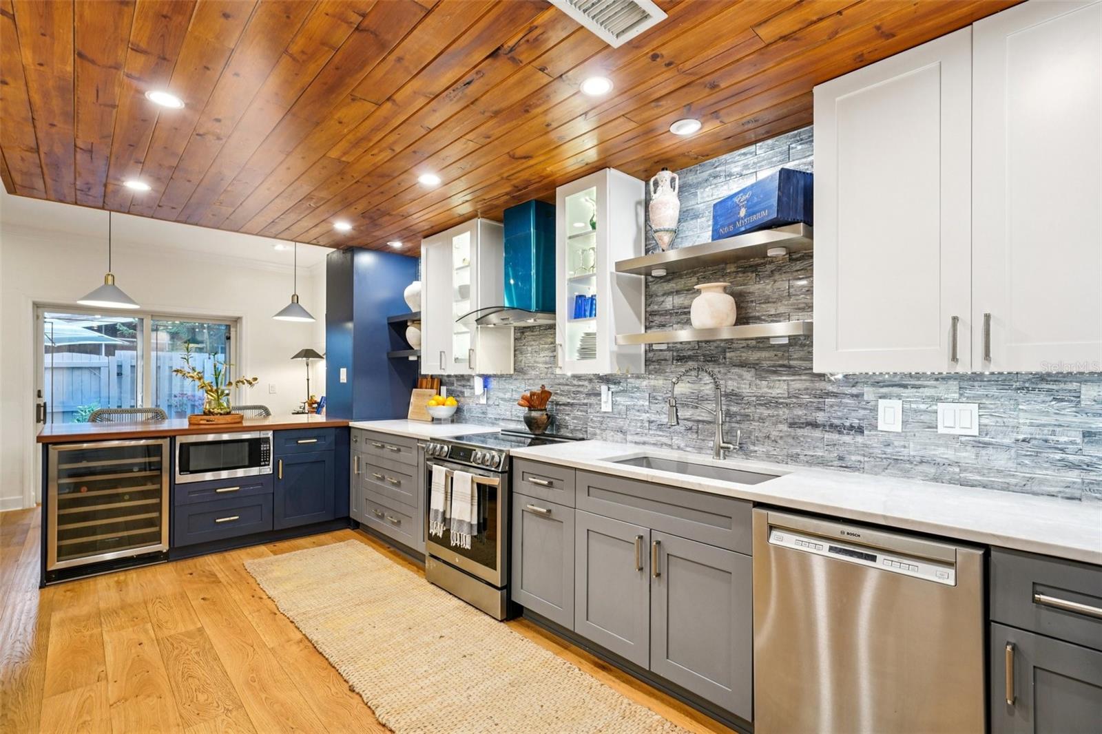 2507 CROWDER LN #2507, TAMPA, FL, 33629