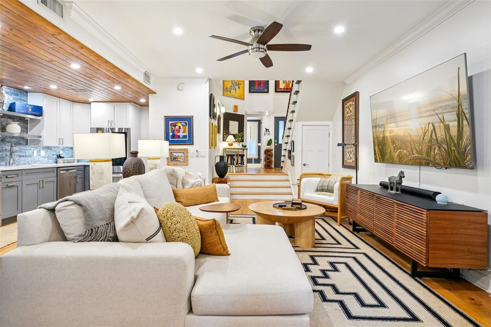 2507 CROWDER LN #2507, TAMPA, FL, 33629