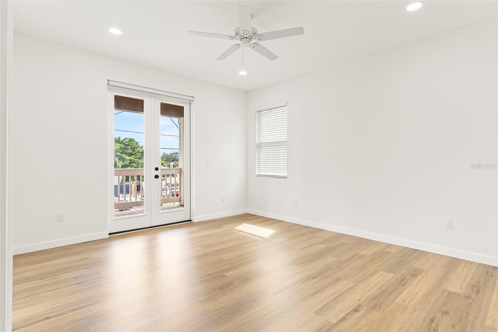 210 E COLUMBUS DR #1-3, TAMPA, FL, 33602