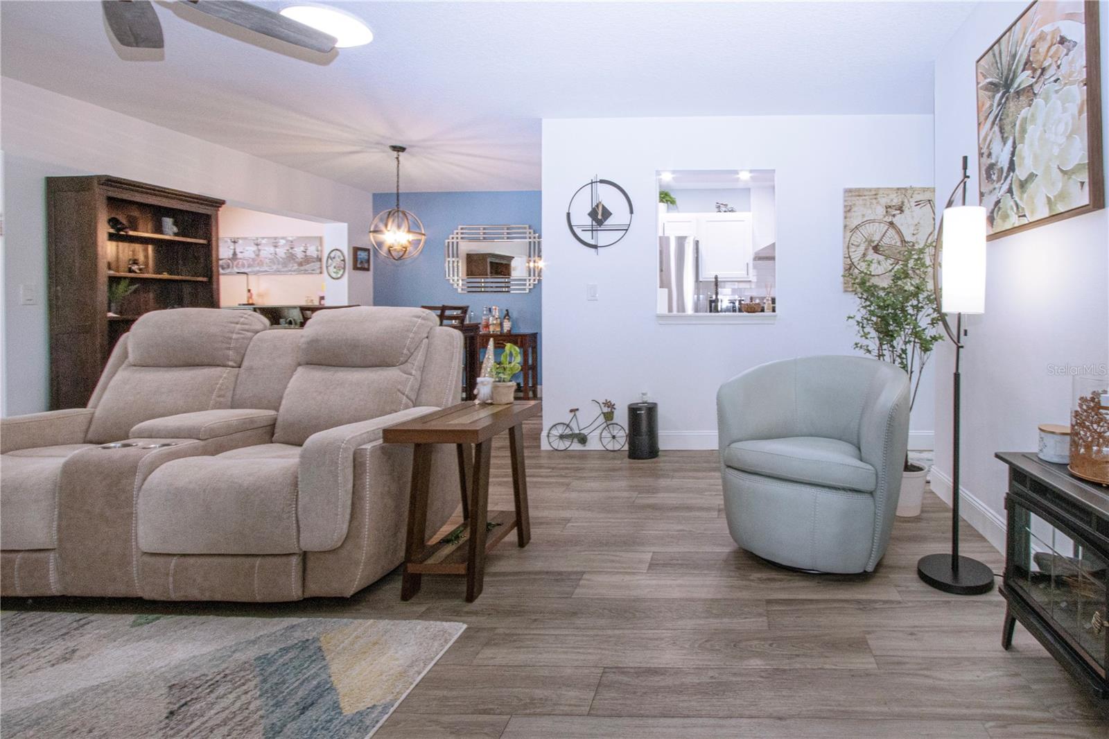 505 FINSBURY CIR #A, SUN CITY CENTER, FL, 33573