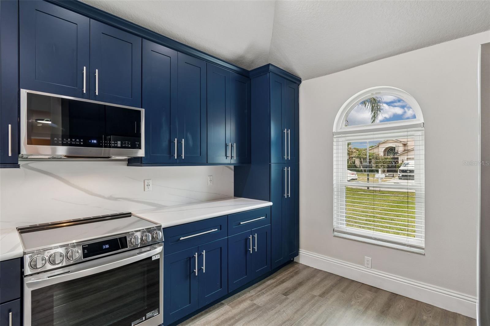 10218 CHARLESTON CORNER RD, TAMPA, FL, 33635