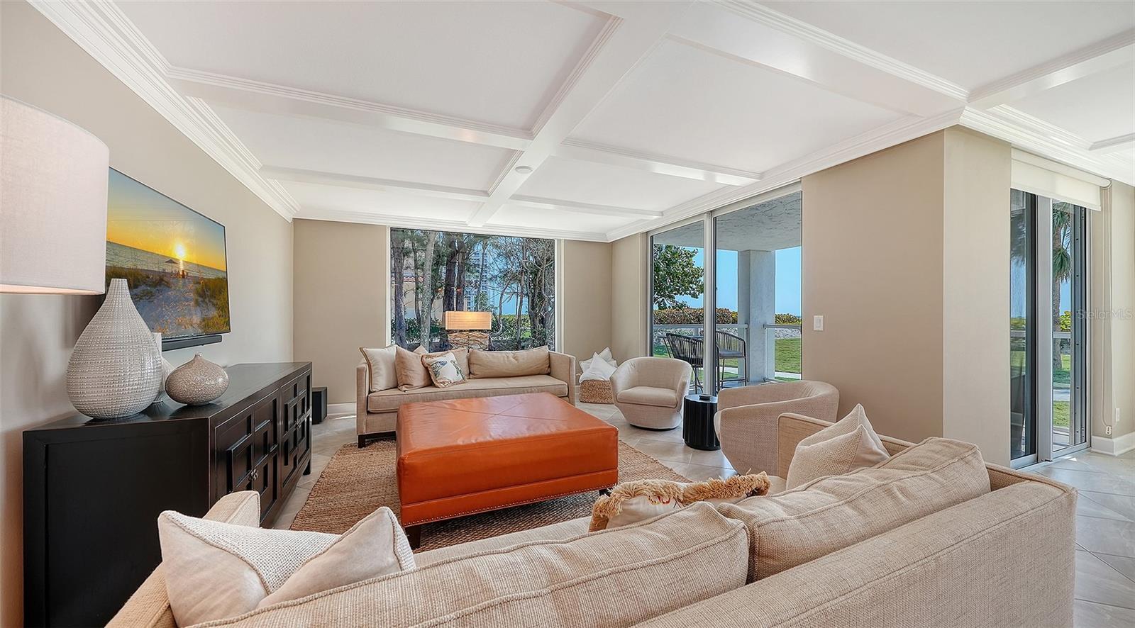 2425 GULF OF MEXICO DR #1A, LONGBOAT KEY, FL, 34228