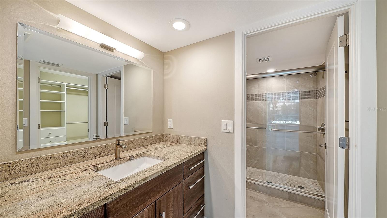 2425 GULF OF MEXICO DR #1A, LONGBOAT KEY, FL, 34228