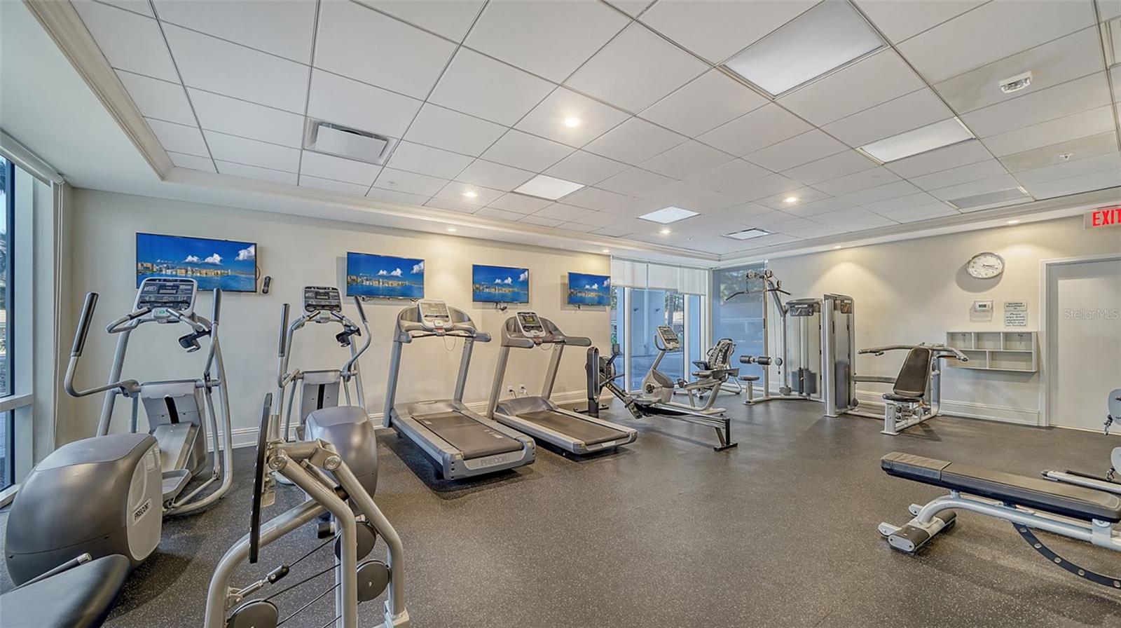 2425 GULF OF MEXICO DR #1A, LONGBOAT KEY, FL, 34228