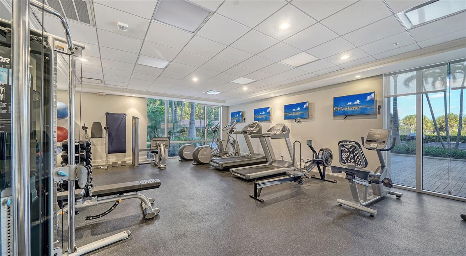 2425 GULF OF MEXICO DR #1A, LONGBOAT KEY, FL, 34228