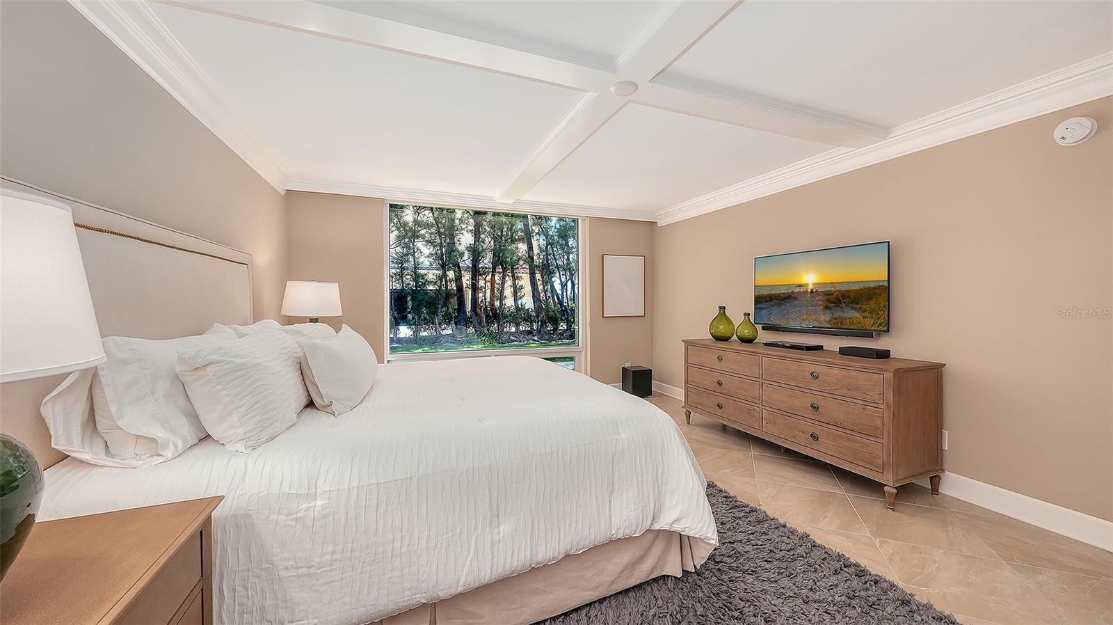 2425 GULF OF MEXICO DR #1A, LONGBOAT KEY, FL, 34228