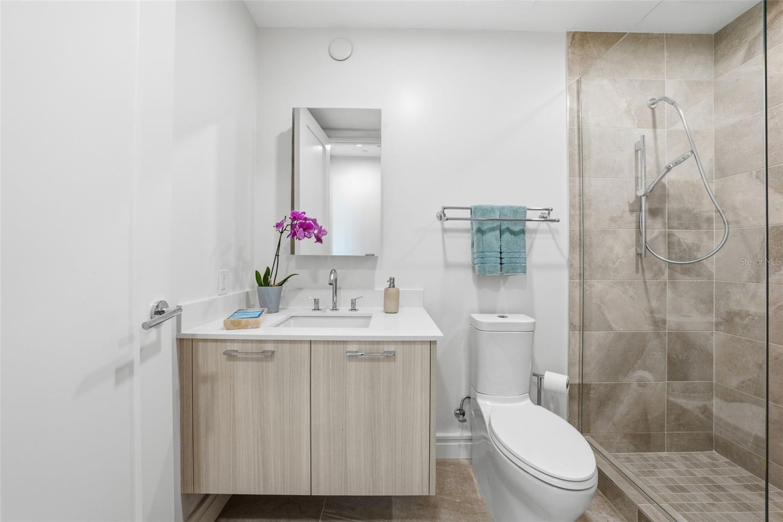 711 S PALM AVE #302, SARASOTA, FL, 34236