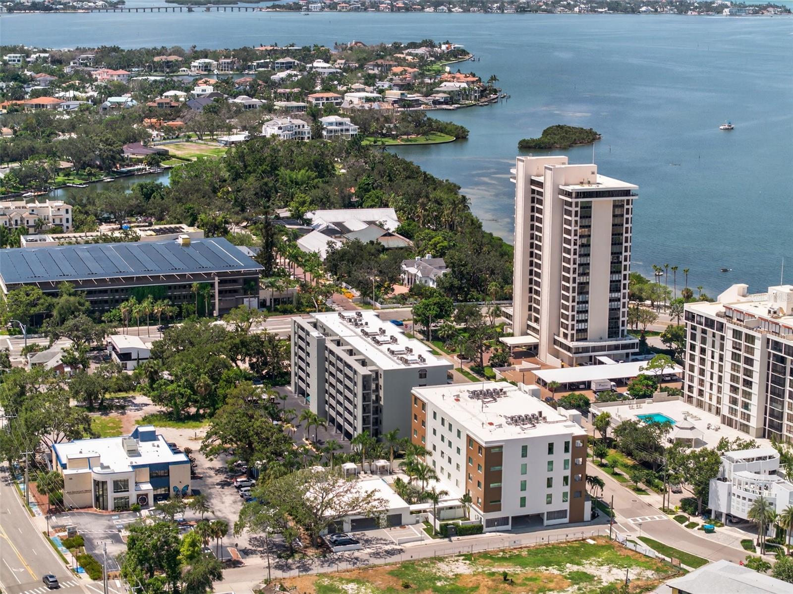 711 S PALM AVE #302, SARASOTA, FL, 34236