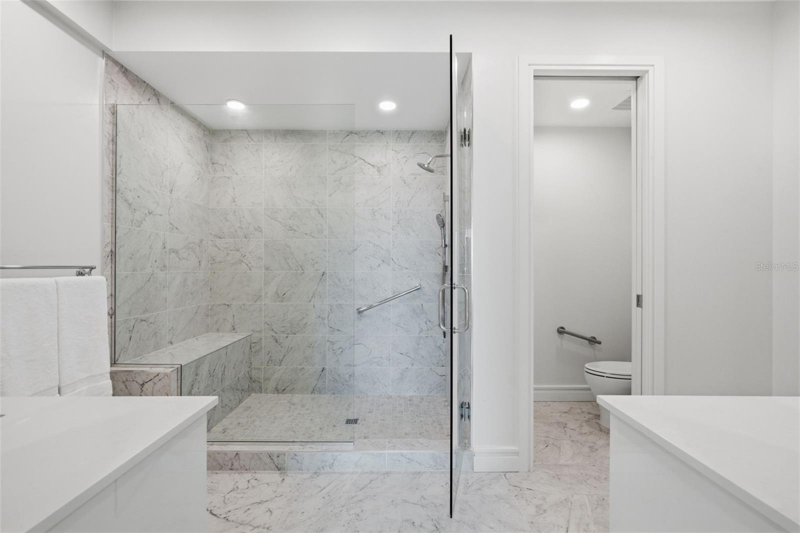 711 S PALM AVE #302, SARASOTA, FL, 34236