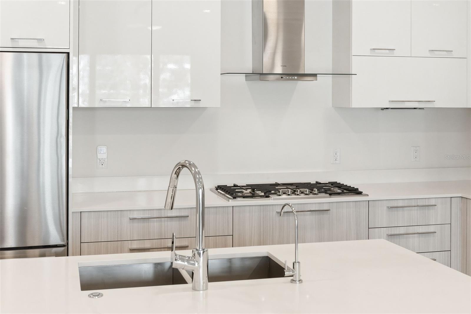 711 S PALM AVE #302, SARASOTA, FL, 34236