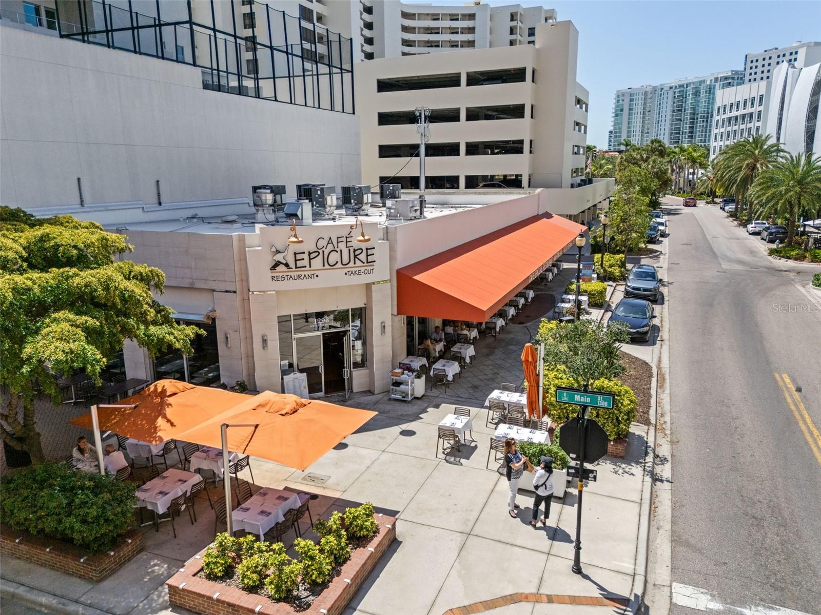 711 S PALM AVE #302, SARASOTA, FL, 34236