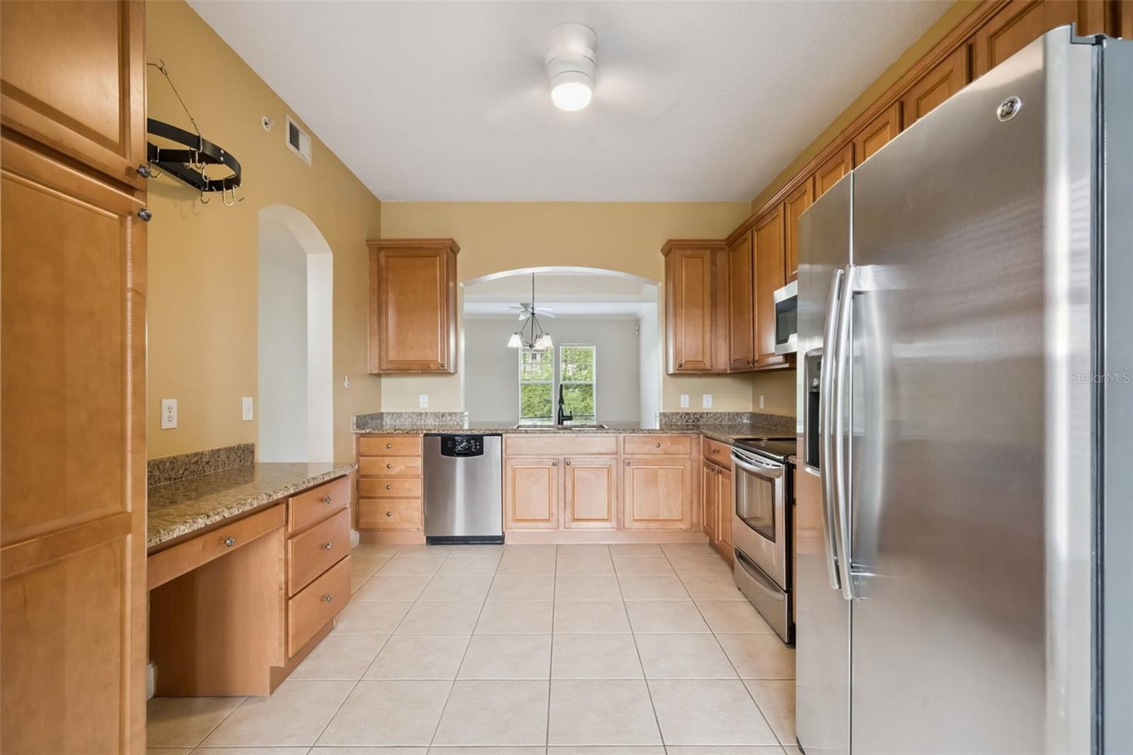 1400 CELEBRATION AVE #305, CELEBRATION, FL, 34747