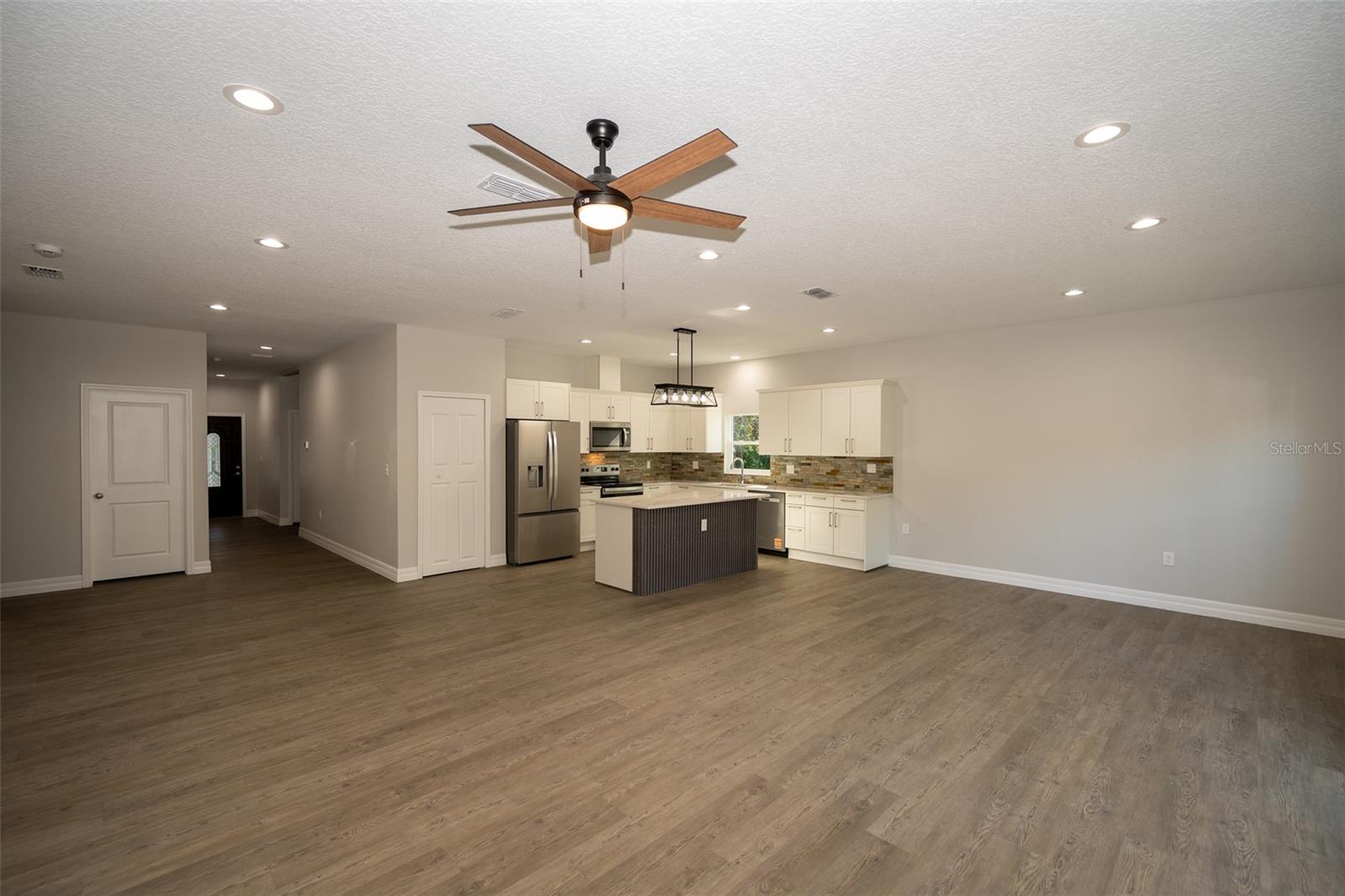 2390 9TH AVE, DELAND, FL, 32724