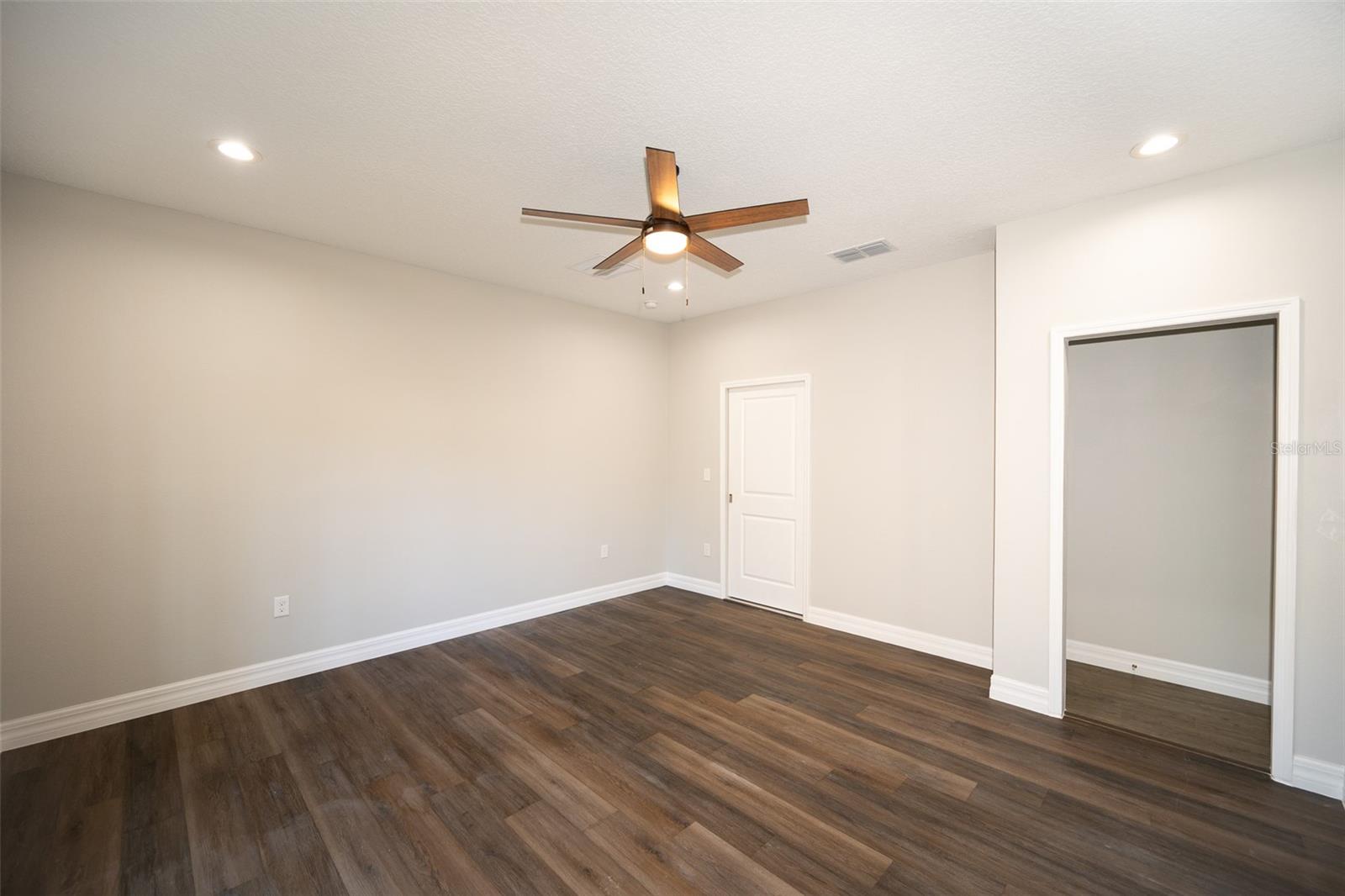 2390 9TH AVE, DELAND, FL, 32724