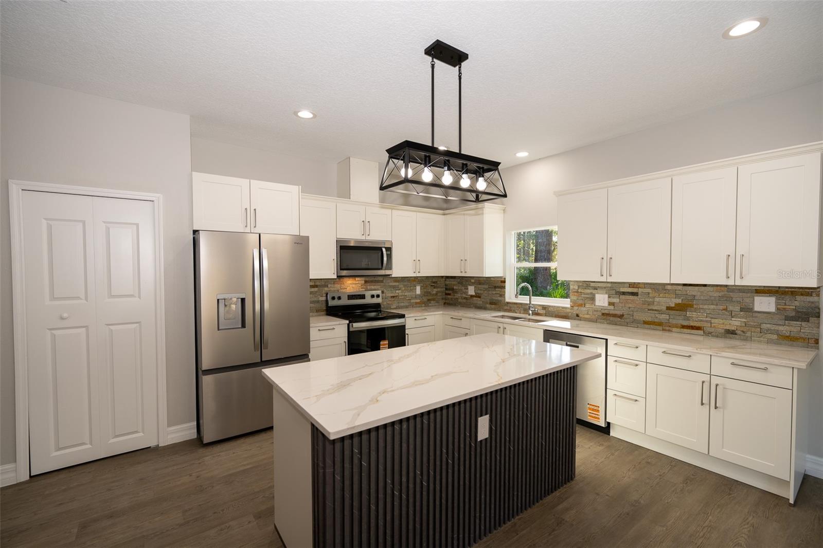 2390 9TH AVE, DELAND, FL, 32724