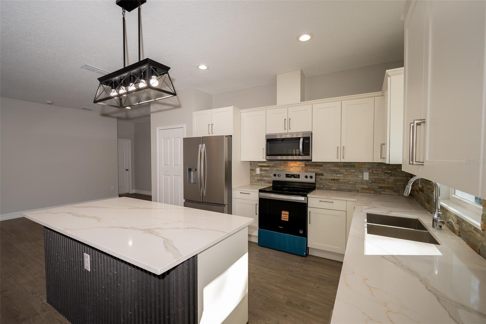 2390 9TH AVE, DELAND, FL, 32724